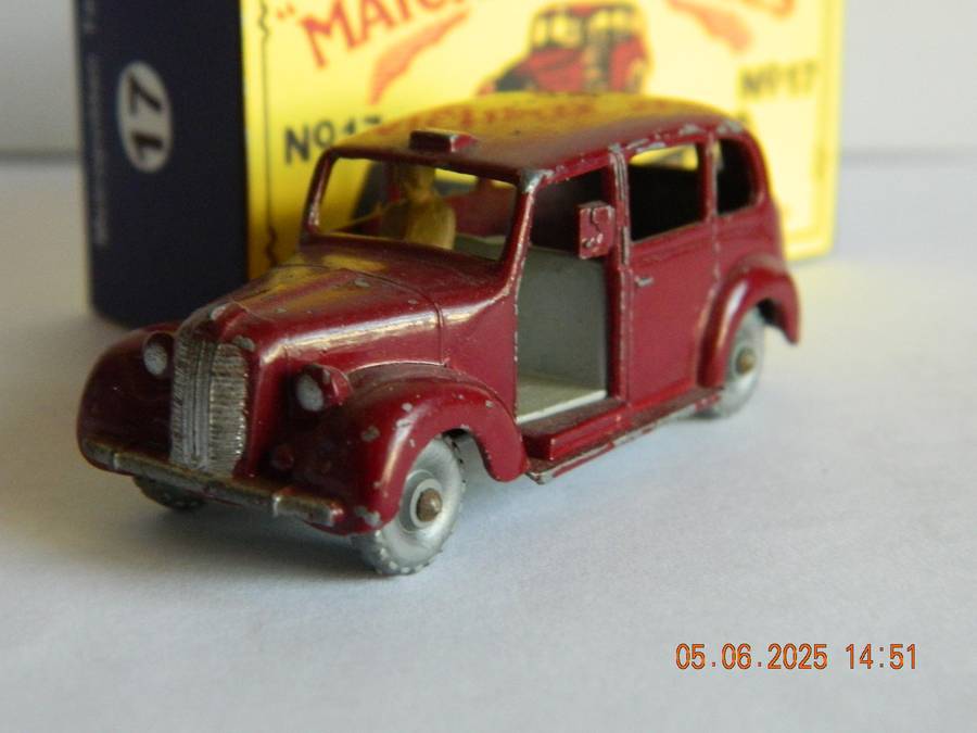 MATCHBOX SERIES  - 17  - AUSTIN FX3 TAXI