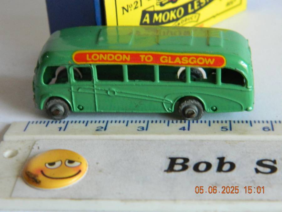 MATCHBOX SERIES  - 21  -   BEDFORD COACH -  (57MM)