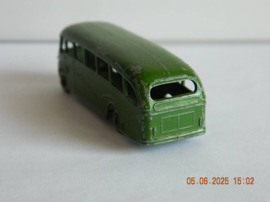 MATCHBOX SERIES  - 21  -   BEDFORD DUPLE LUXURY COACH