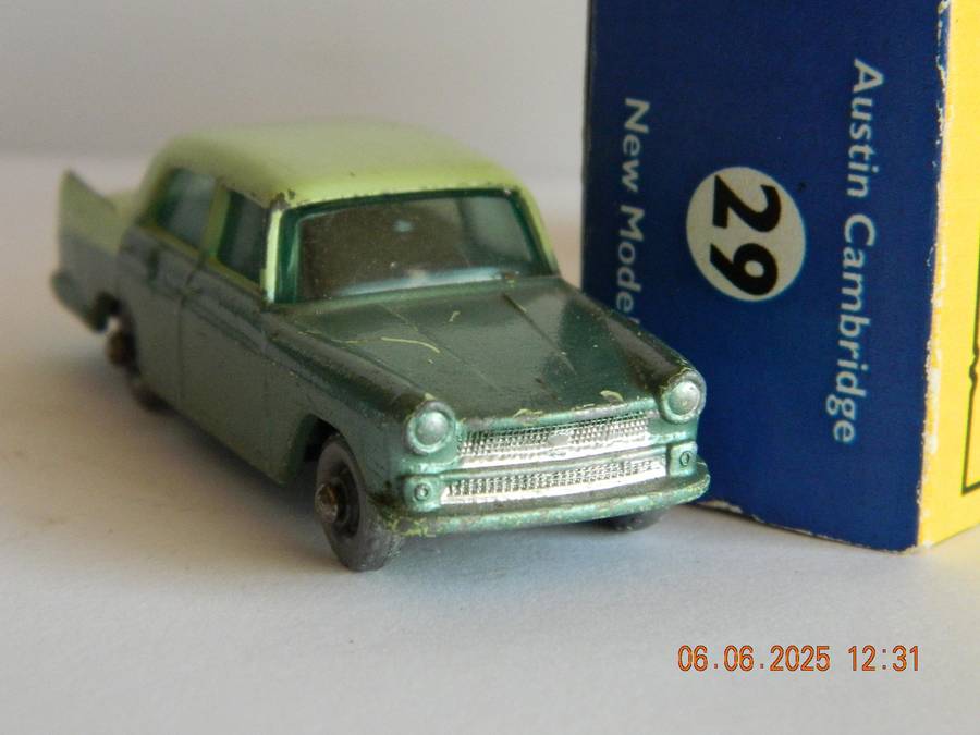 MATCHBOX SERIES  -  29  -   AUSTIN A55 CAMBRIDGE
