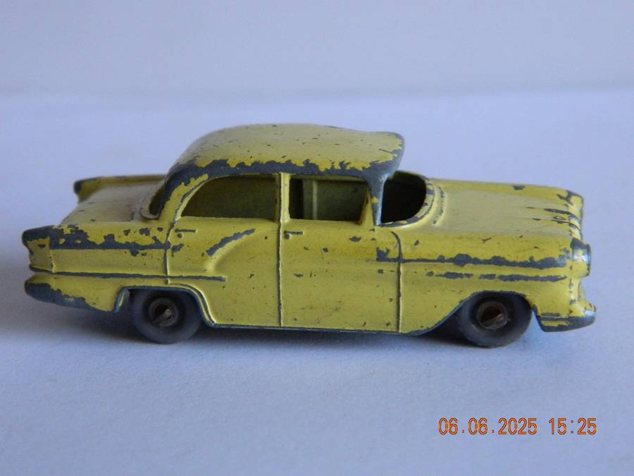 MATCHBOX SERIES  -  45  -  VAUXHALL VICTOR