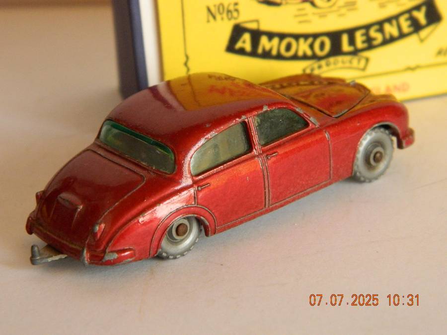 MATCHBOX SERIES  -  NO. 65  -  JAGUAR  3.4 LITRE