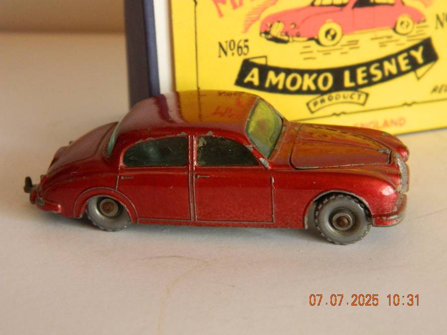 MATCHBOX SERIES  -  NO. 65  -  JAGUAR  3.4 LITRE