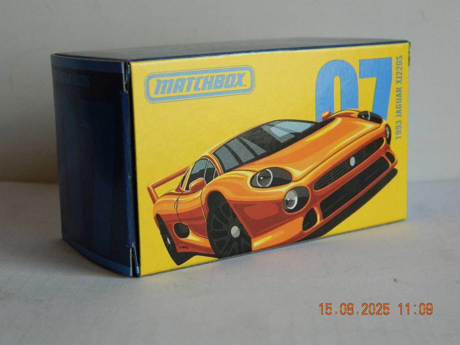 MATCHBOX COLLECTORS  -  07  -   1993  -  JAGUAR XJ220S