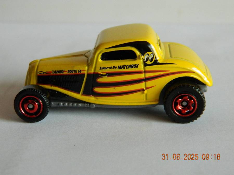 MATCHBOX    -  MB 327  -   1933  FORD COUPE