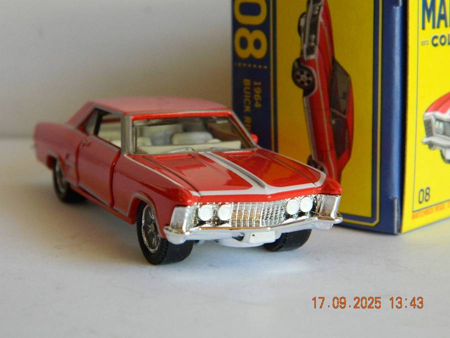MATCHBOX COLLECTORS  -  08  -   1964 - BUICK RIVIERA