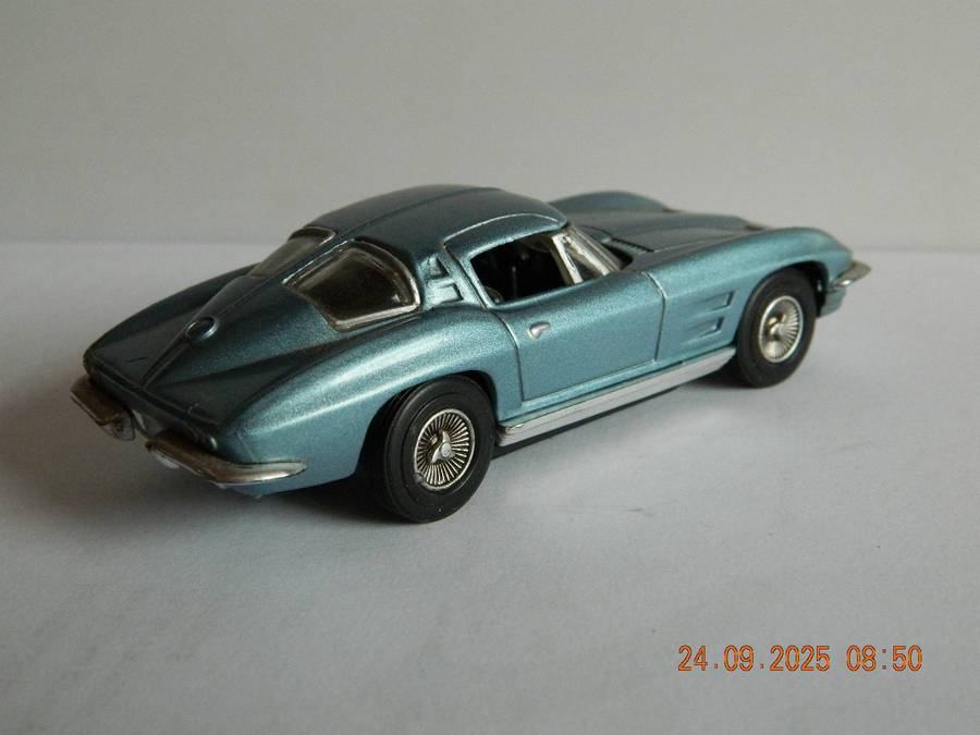 DELPRADO COLLECTION   -    1963  CHEVROLET CORVETTE
