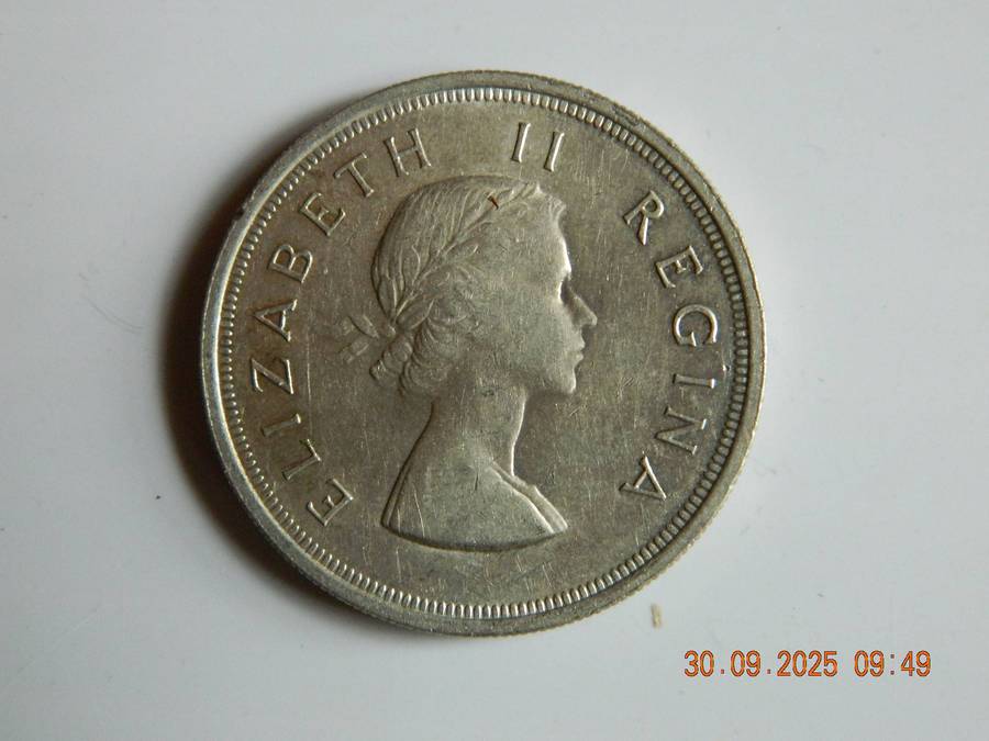S. A. UNION   5 SHILLING  COIN  -  1953