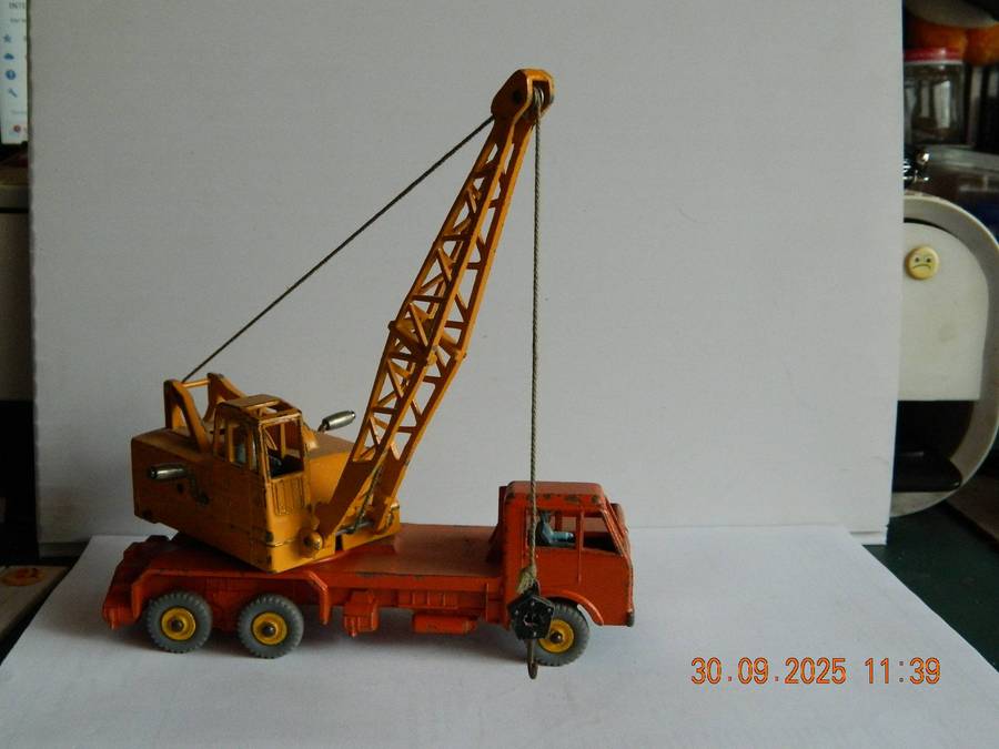 DINKY SUPERTOYS  -  972  -  20 TON LORRY-MOUNTED CRANE