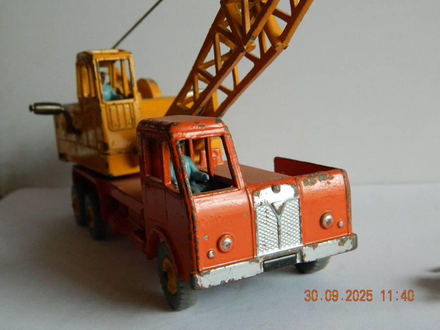 DINKY SUPERTOYS  -  972  -  20 TON LORRY-MOUNTED CRANE