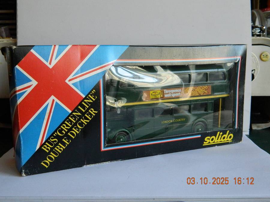 SOLIDO  TOYS  -  4402   -   LONDON BUS  -  'GREENLINE'  DOUBLE DEKKER