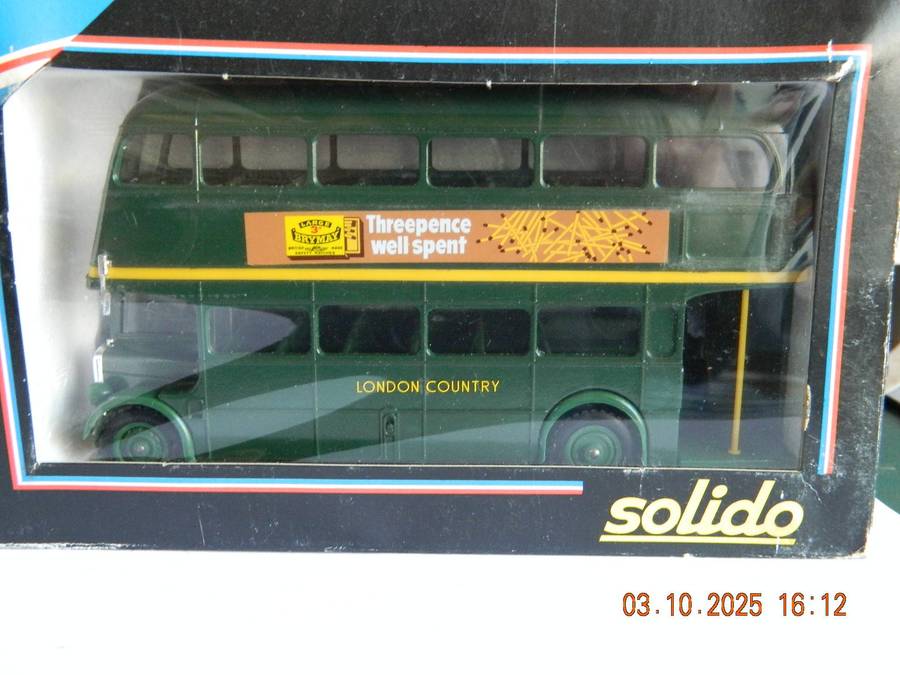 SOLIDO  TOYS  -  4402   -   LONDON BUS  -  'GREENLINE'  DOUBLE DEKKER
