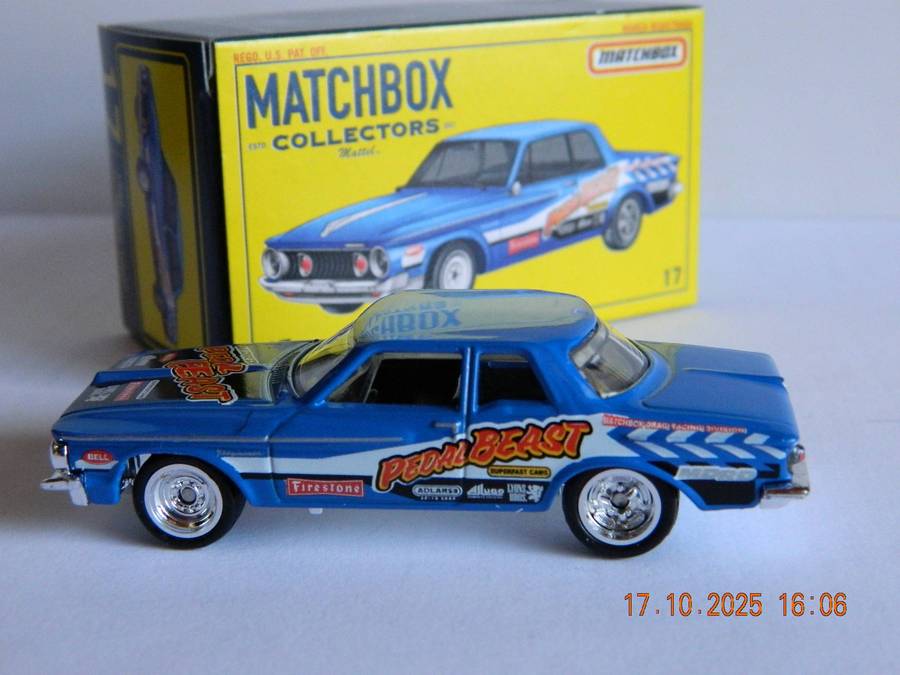MATCHBOX COLLECTORS  -  17 -  1962  -  PLYMOUTH SAVOY