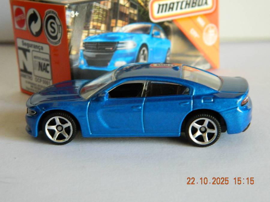 MATCHBOX  -  2018  DODGE CHARGER