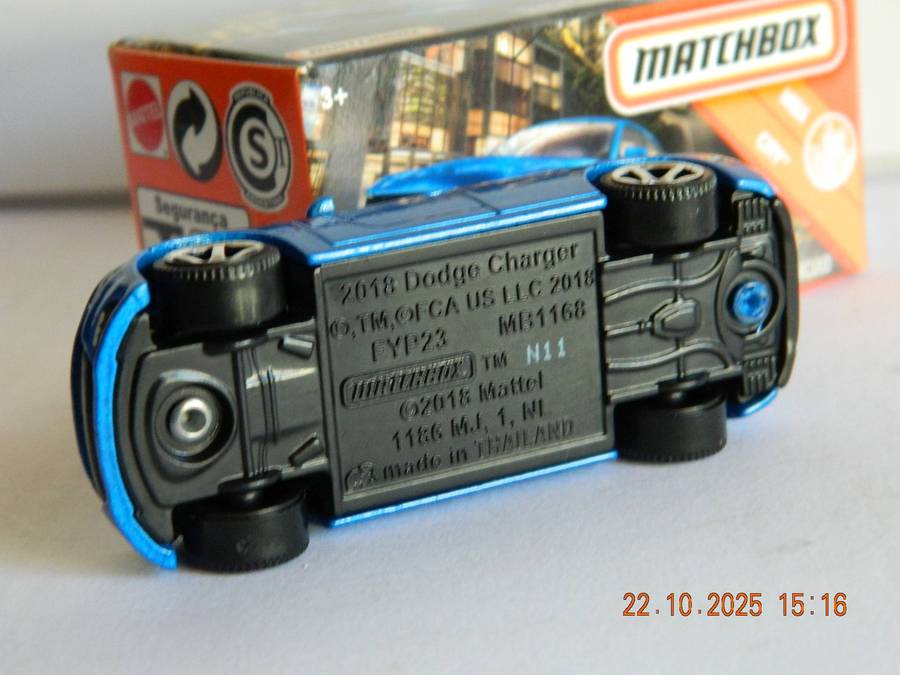 MATCHBOX  -  2018  DODGE CHARGER