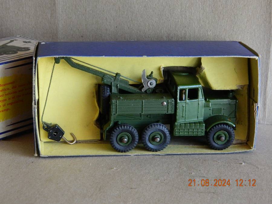 DINKY  SUPER TOYS  -  661  -   RECOVERY TRACTOR