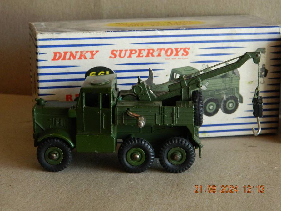 DINKY  SUPER TOYS  -  661  -   RECOVERY TRACTOR