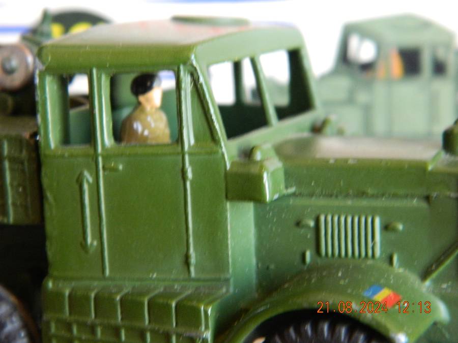 DINKY  SUPER TOYS  -  661  -   RECOVERY TRACTOR