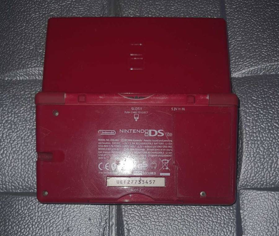 Nintendo DS Lite Red Used With Some Damage