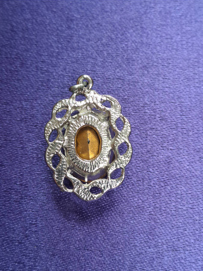 Vintage amber stone pendant