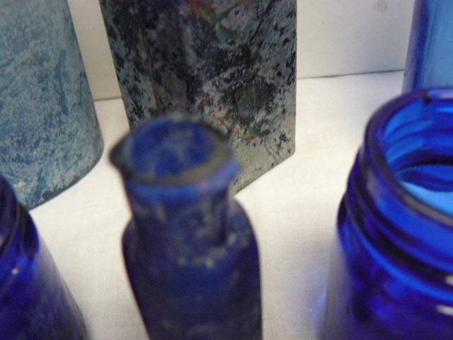 GLASS BOTTLES DUG UP VERY OLD FOR THE COLLECROR