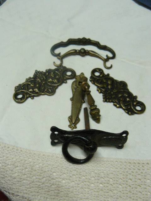VARIOUS VINTAGE BRASS DOOR DRAW  HANDLES