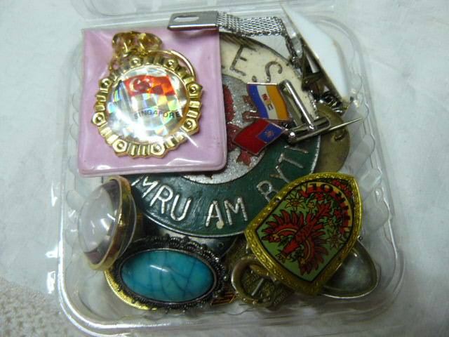 VINTAGE BITS AND PIECESOFALL SORTS