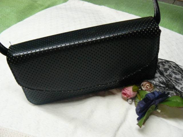 LADIES LITTLE HAND BAG 100 % PURE HANKIE INCLUDED