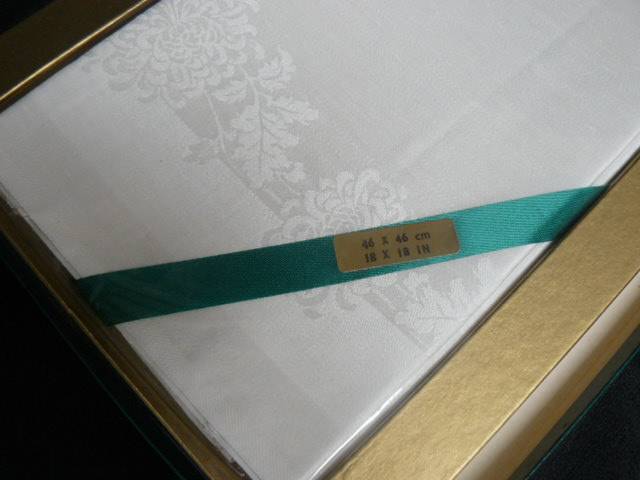 VINTAGE COTTON BOXED NAPKINS
