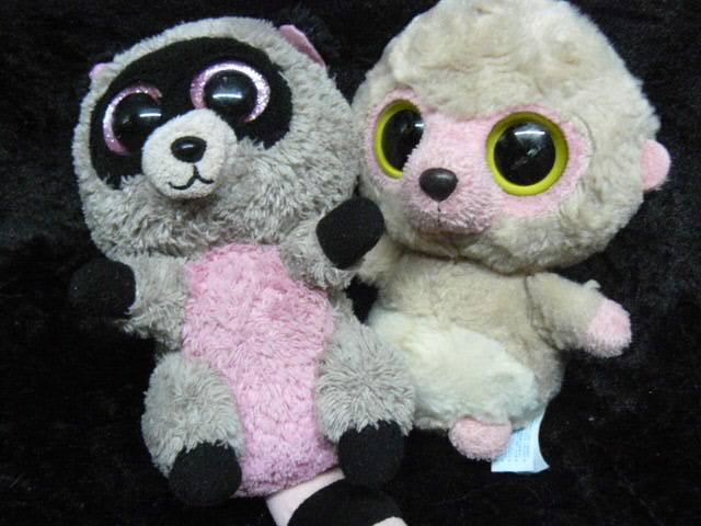 SOFT TOY 2 X BUSH BABIES