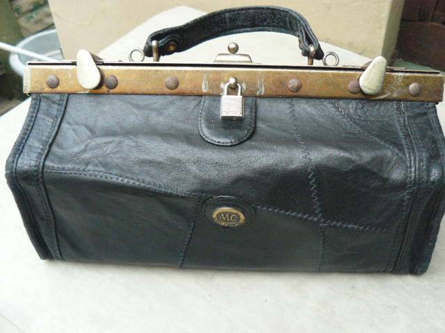 Leather vintage Dr bag