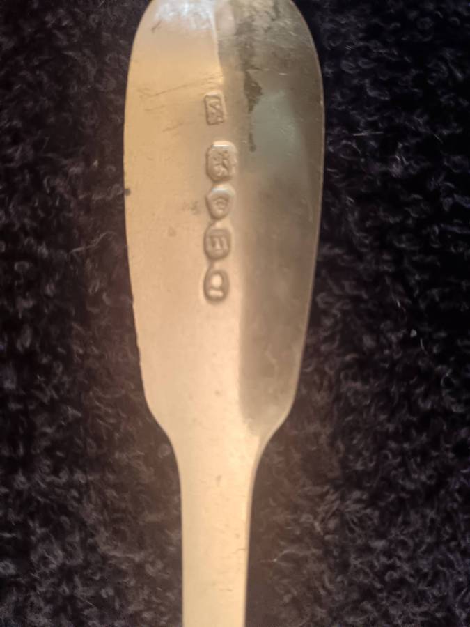 Silver London Hallmarked Charles Shipway4x Fiddel Back Spoons & 4 x Condiment spoons Weight 211Grams