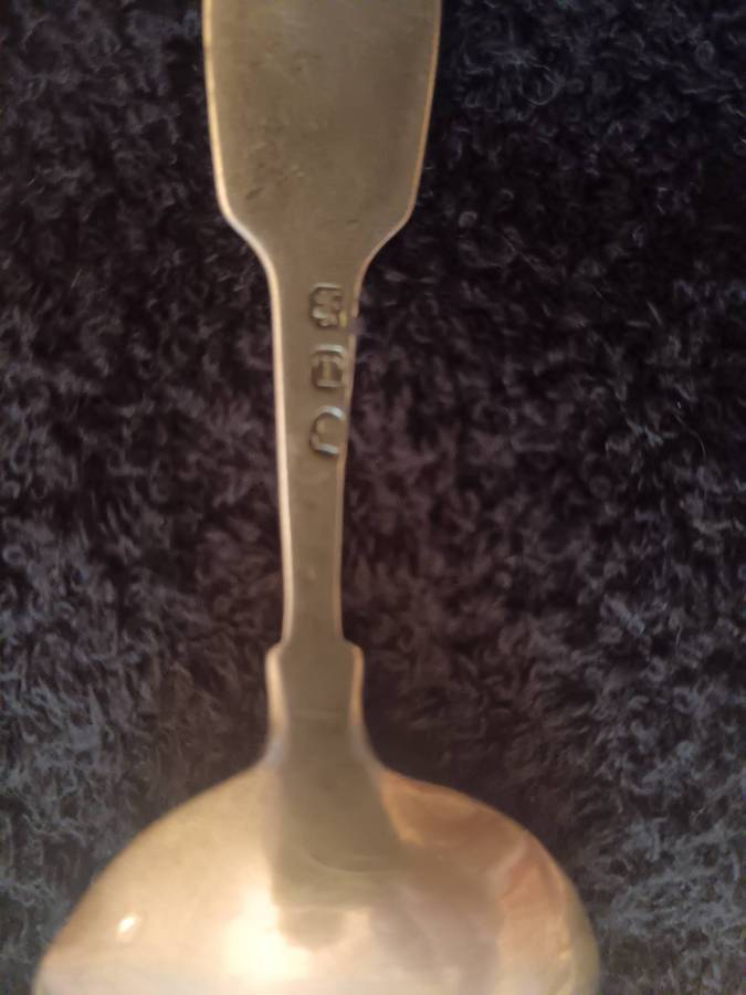 Silver London Hallmarked Charles Shipway4x Fiddel Back Spoons & 4 x Condiment spoons Weight 211Grams