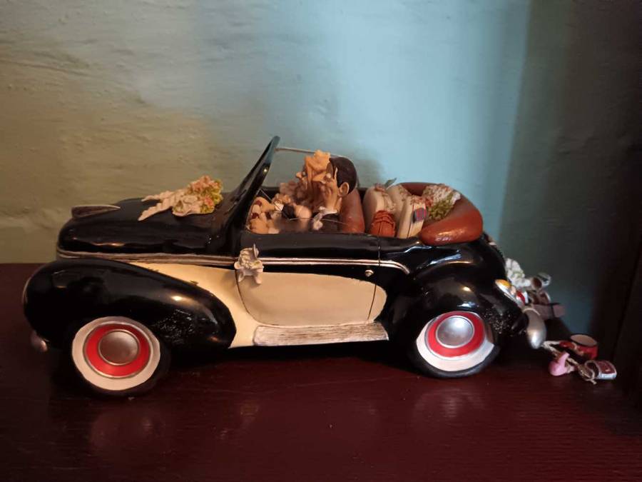Guillermo Forchino Wedding Car