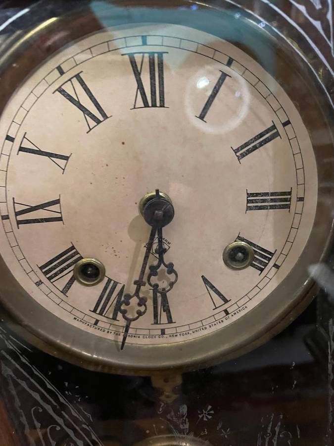 Oak Ansonia Mantelclock ( 52 cm , working)