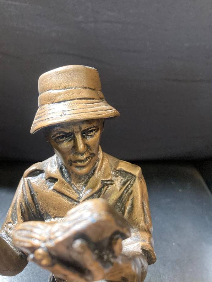 Bush War : Rare SADF soldier with Bible : Soldaat vir Christus ( 21 cm )