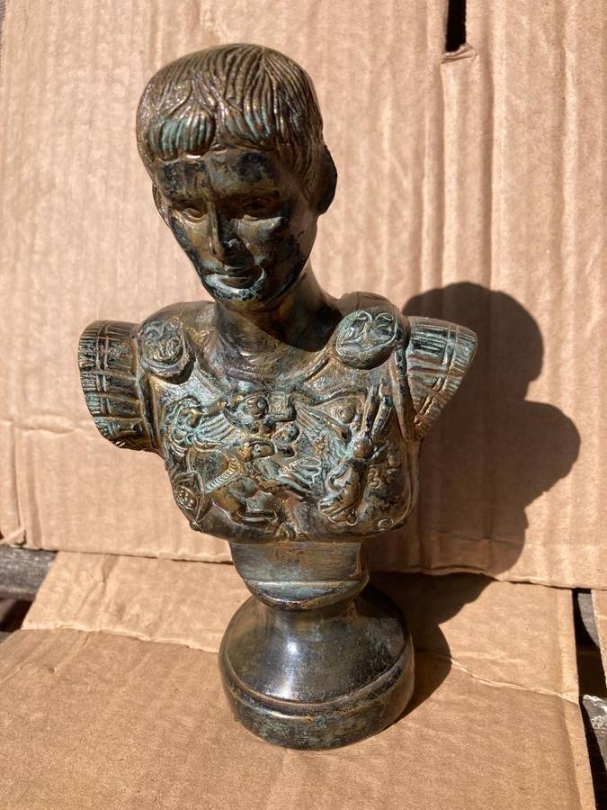 Bronze Bust of Julius Ceasar ( 17 cm )