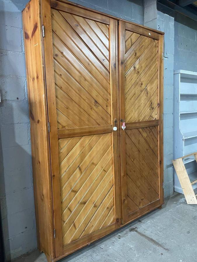 Oregan Groceries Cabinet (216 x 156 x 36 cm )