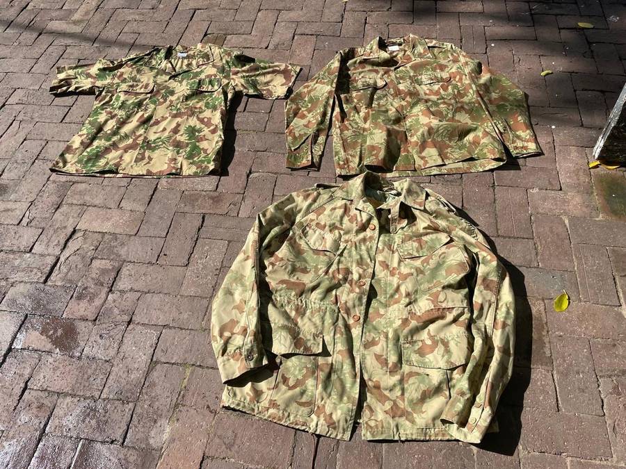 Koevoet : Jacket and 2 shirts
