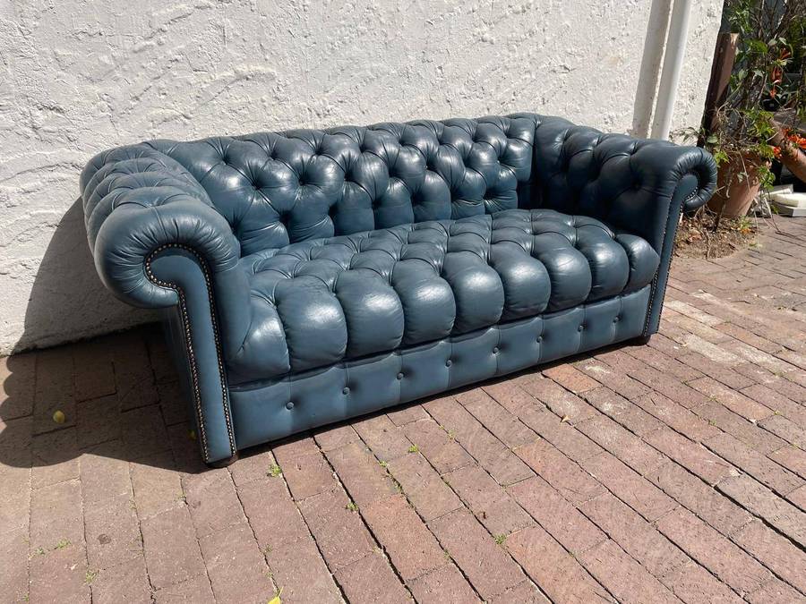 Chesterfield Leather Couch ( 186 x 86 x 67 cm ) and Chair ( 117 x 86 x 67cm )