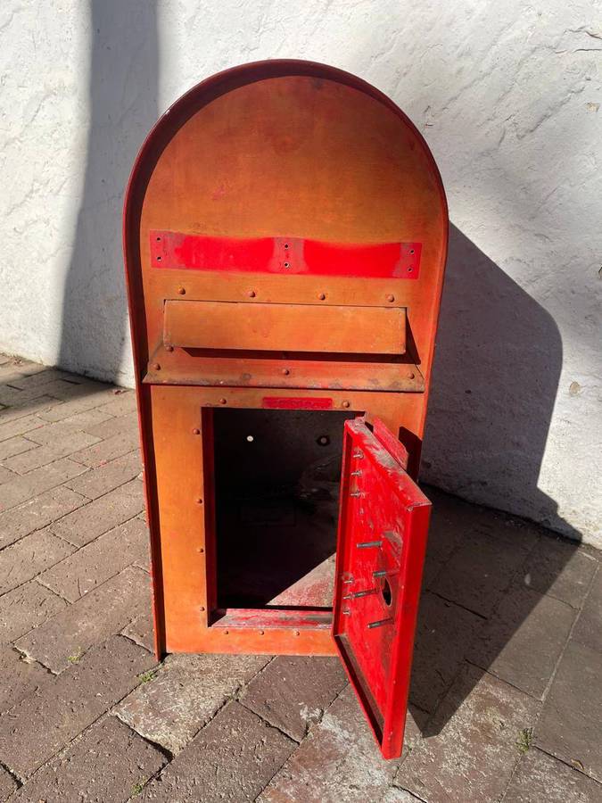 Vintage SA Postbox