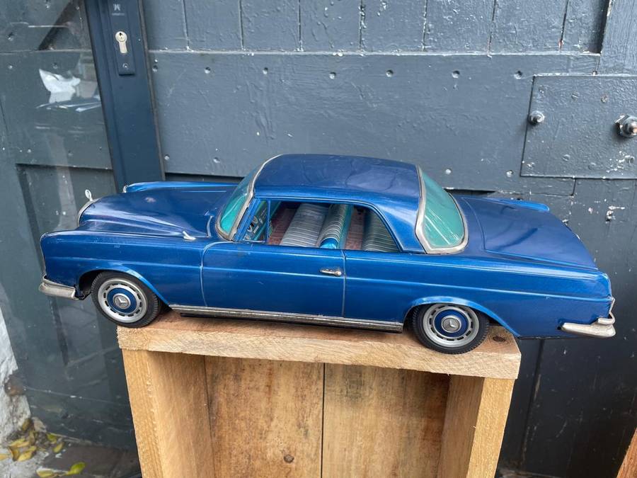 Rare Japanese Tinplate Mercedes Benz ( 50 cm )