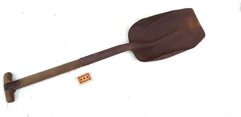 SAR Steam Loco Stokers Shovel 1967 ( 87 c 28 cm )