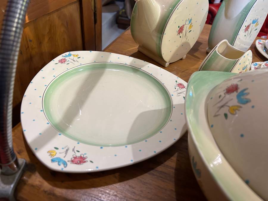 Clarice Cliff 45 pc Teaset in good condition