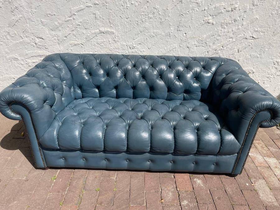 Chesterfield Leather Couch ( 186 x 86 x 67 cm ) and Chair ( 117 x 86 x 67cm )