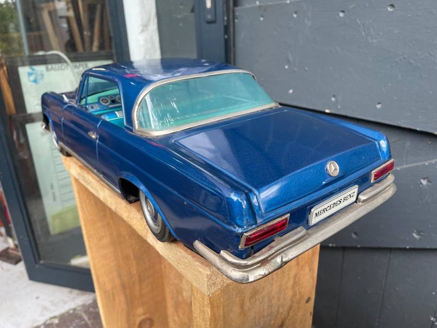 Rare Japanese Tinplate Mercedes Benz ( 50 cm )