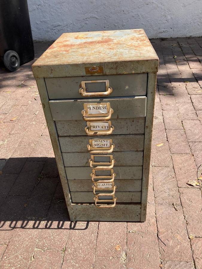 Vintage Metal Filing Cabinet ( 62 x 38 x 30 cm )