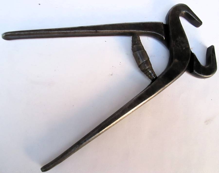 SWEDISH EABERG TILE NAIL PLIERS