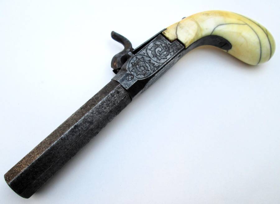 Percussion, black powder pistol Francotte blow of fist with forced ball.