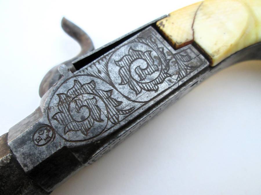 Percussion, black powder pistol Francotte blow of fist with forced ball.